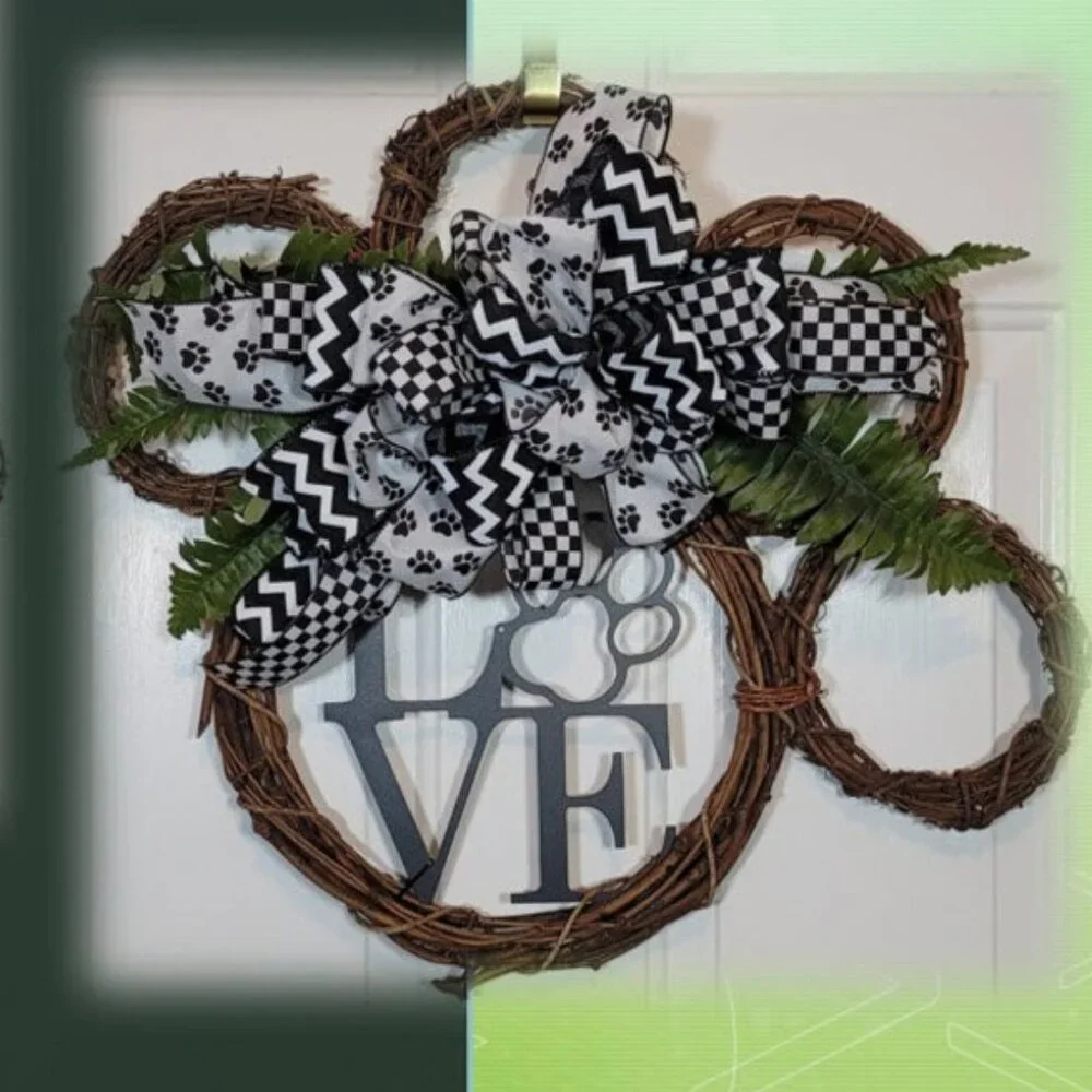 Interchangeable 2-in-1 Dog Paw Wreath w/Red/White Sequin Bow & Black/White Bows‎